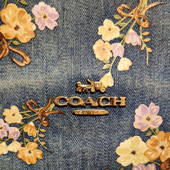 Coach Hallie Denim Shouldet Bag With Painted Floral - Picture 3 of 16